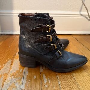 A.S.98 Italian Ankle Boots size EU 40